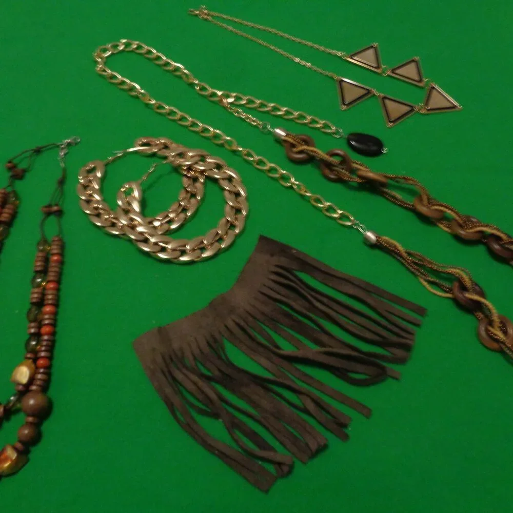 BOHEMIAN DREAMER 3 NEW NECKLACES 1 RETRO EARINGS PIECE OF FRINGE LOT